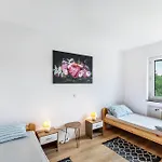 Apartment 2 Auch Fuer Monteure *