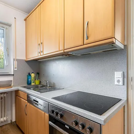 2 Auch Fuer Monteure * Bruchköbel